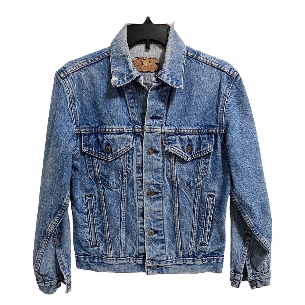 VTG Levi's Jean Jacket Ripped Denim Distressed Cotton L‎ 36R 70506-0214